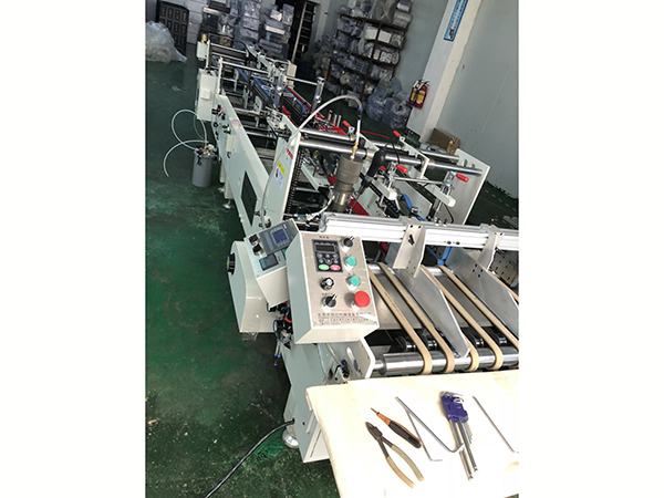 和記膠(jiao)盒機 全(quan)自動PUR膠(jiao)盒機 PET透(tou)明盒 品(pin)質保證(zheng)直銷批(pi)發